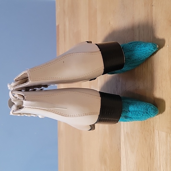 Vintage Jackson Ice Skates - Picture 5 of 12